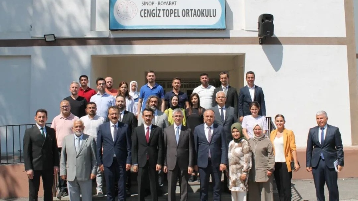 BAKAN YARDIMCIMIZ SAYIN NAZİF YILMAZ OKULUMUZU ZİYARET ETTİLER 
